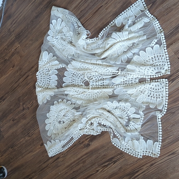 H&M shawl kimono in white - Picture 5 of 5
